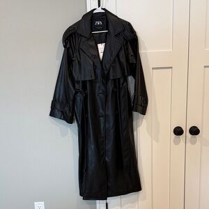 Zara Women's Sleek Black Trench Coat